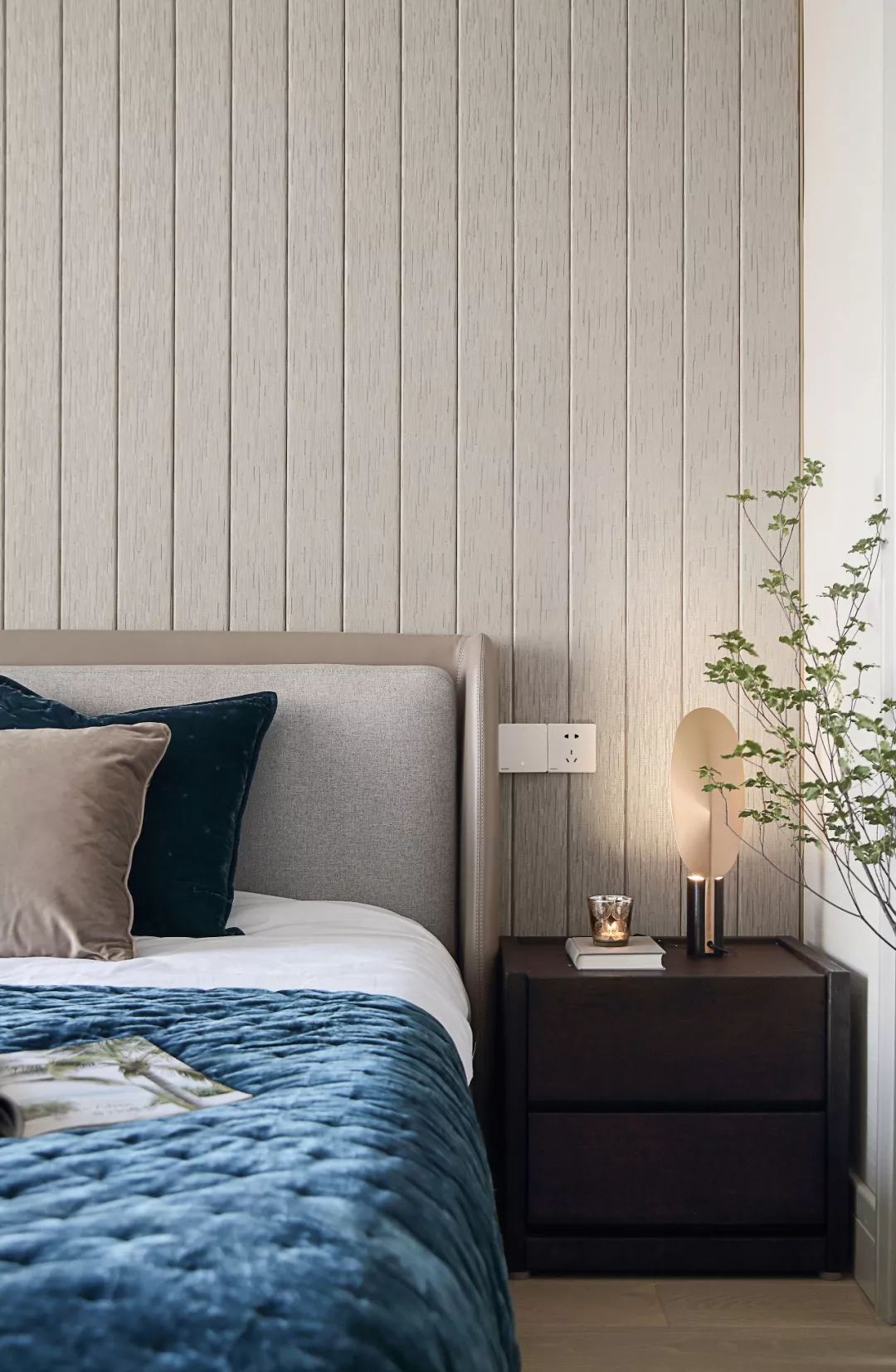 《锦色》——民航机长与轻食店主的色彩之家-69