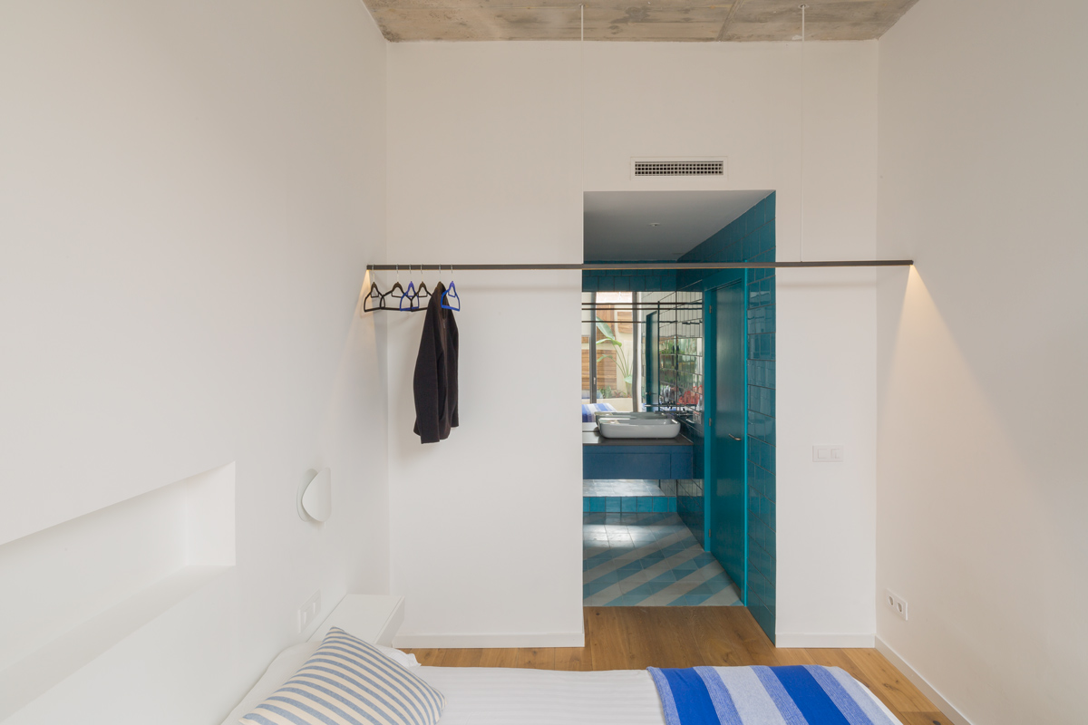 翻新公寓诠释“床与蓝色”的设计哲学-37