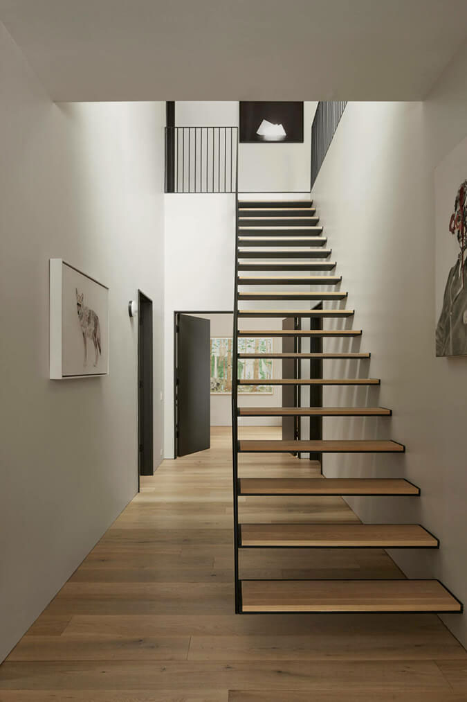 加拿大现代别墅 | 黑暗石材的独特魅力-14