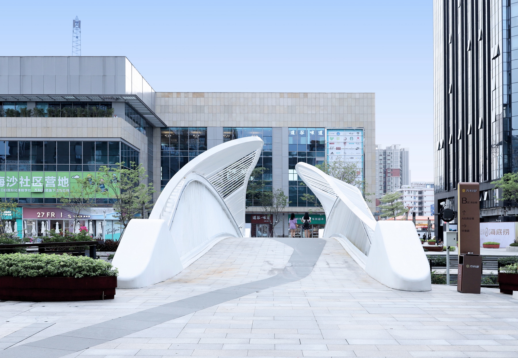  黑白灰建筑空间摄影丨基盛万科中央公园-虹之桥 摄影作品 丨中国广东-5