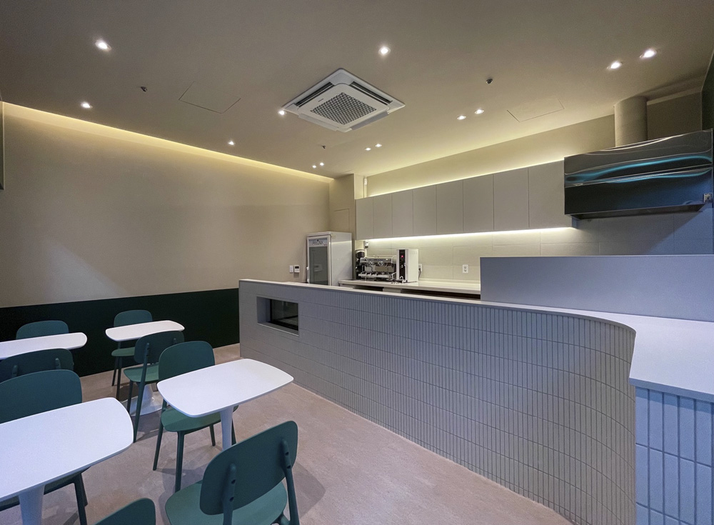 九平米咖啡厅的点睛之笔——绿色点缀的清新空间-4