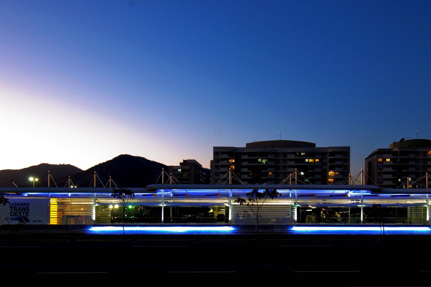 巴西里约热内卢 BRT Transoeste 公交车站-1