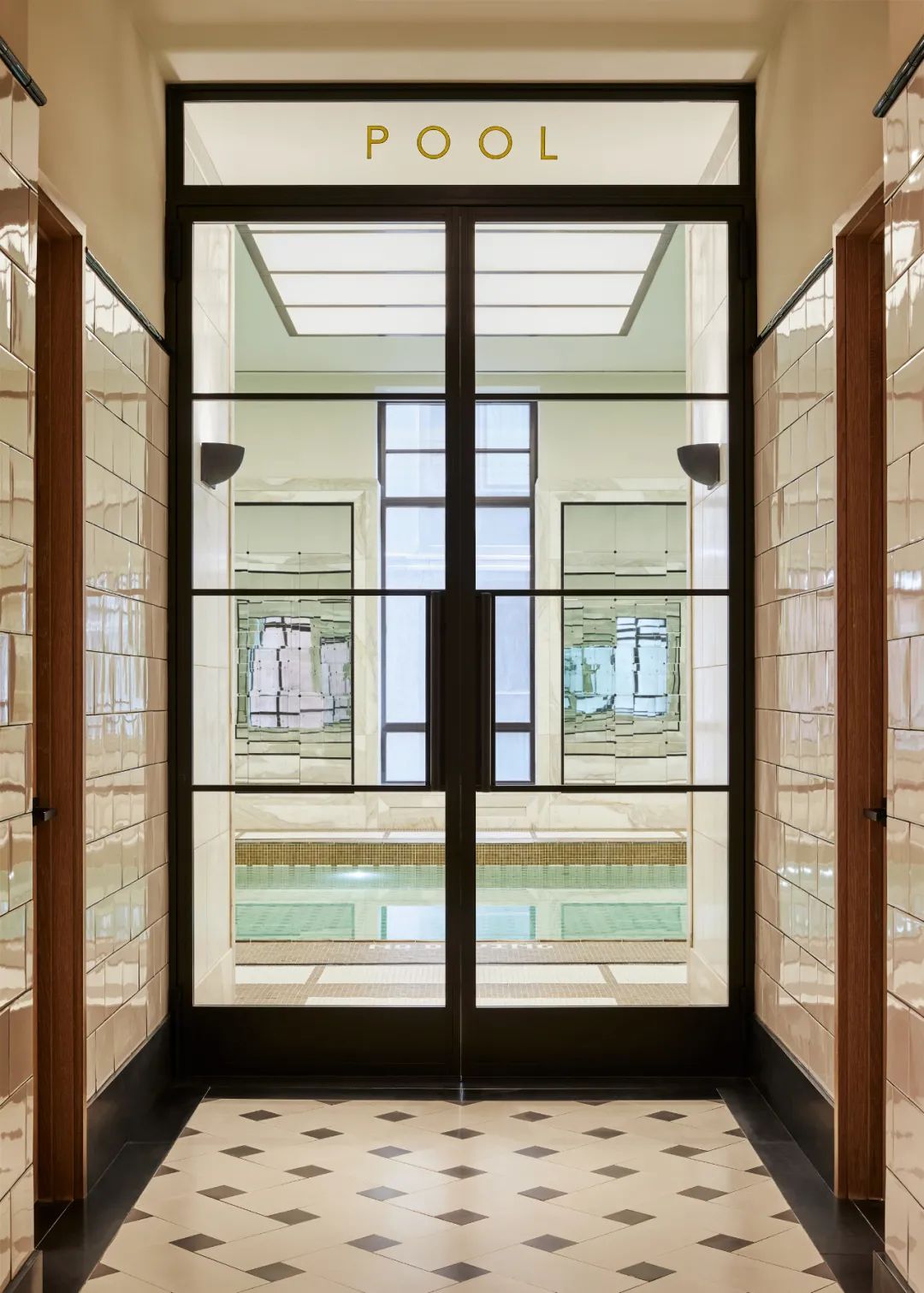 Andre Mellone 的现代装饰风格空间-21