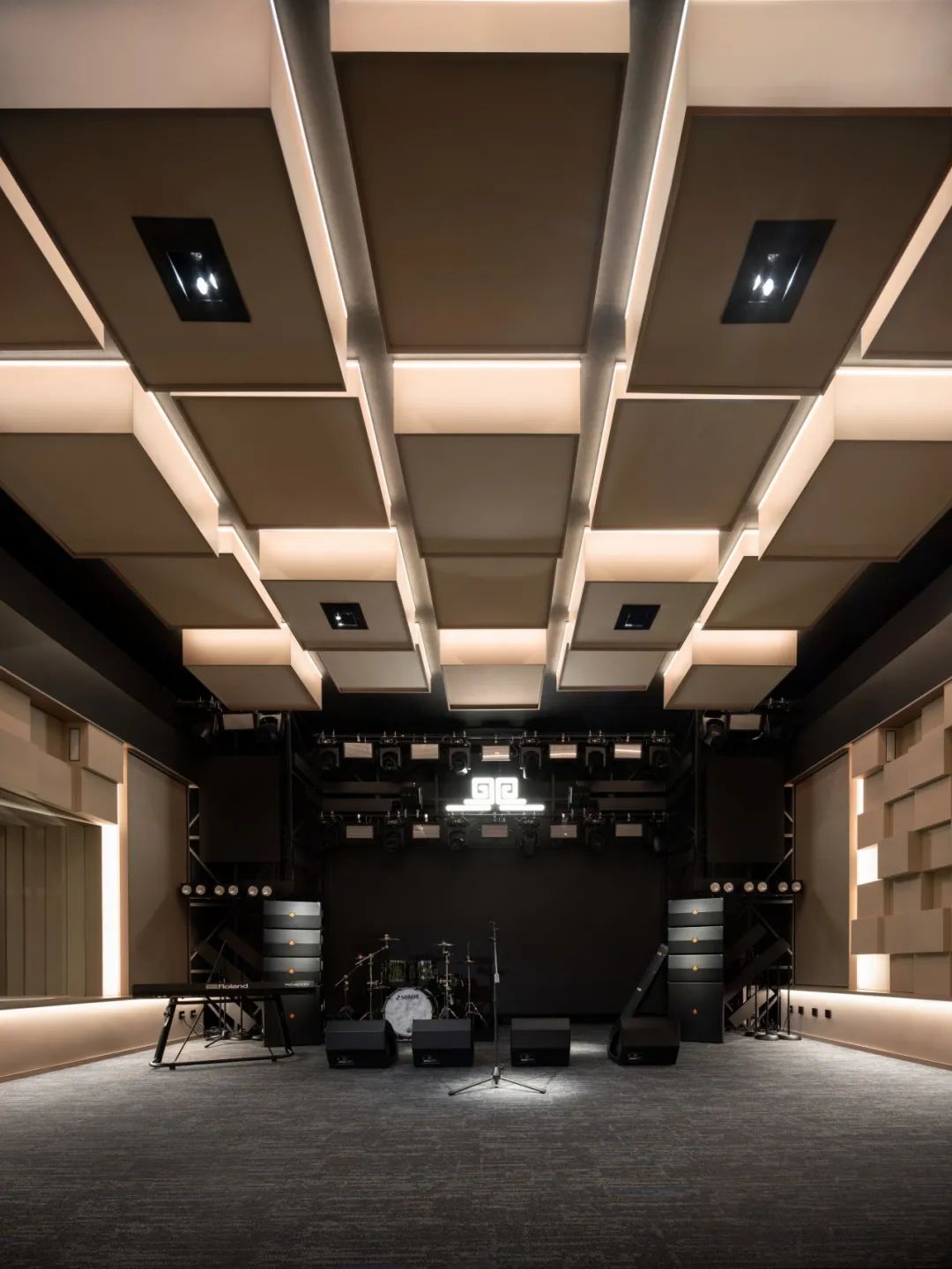 唱片工作室丨中国昆明丨主案方飞,朱兴鹏,参加设计赵超-37