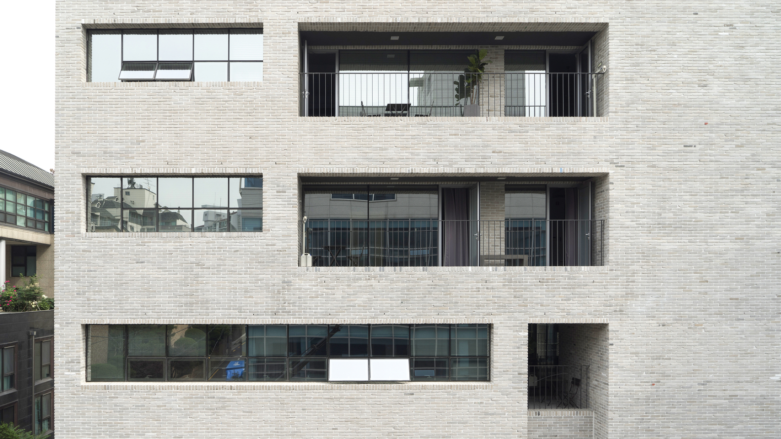 Vixen Studios Headquarters Seoul  YKH Associates-27