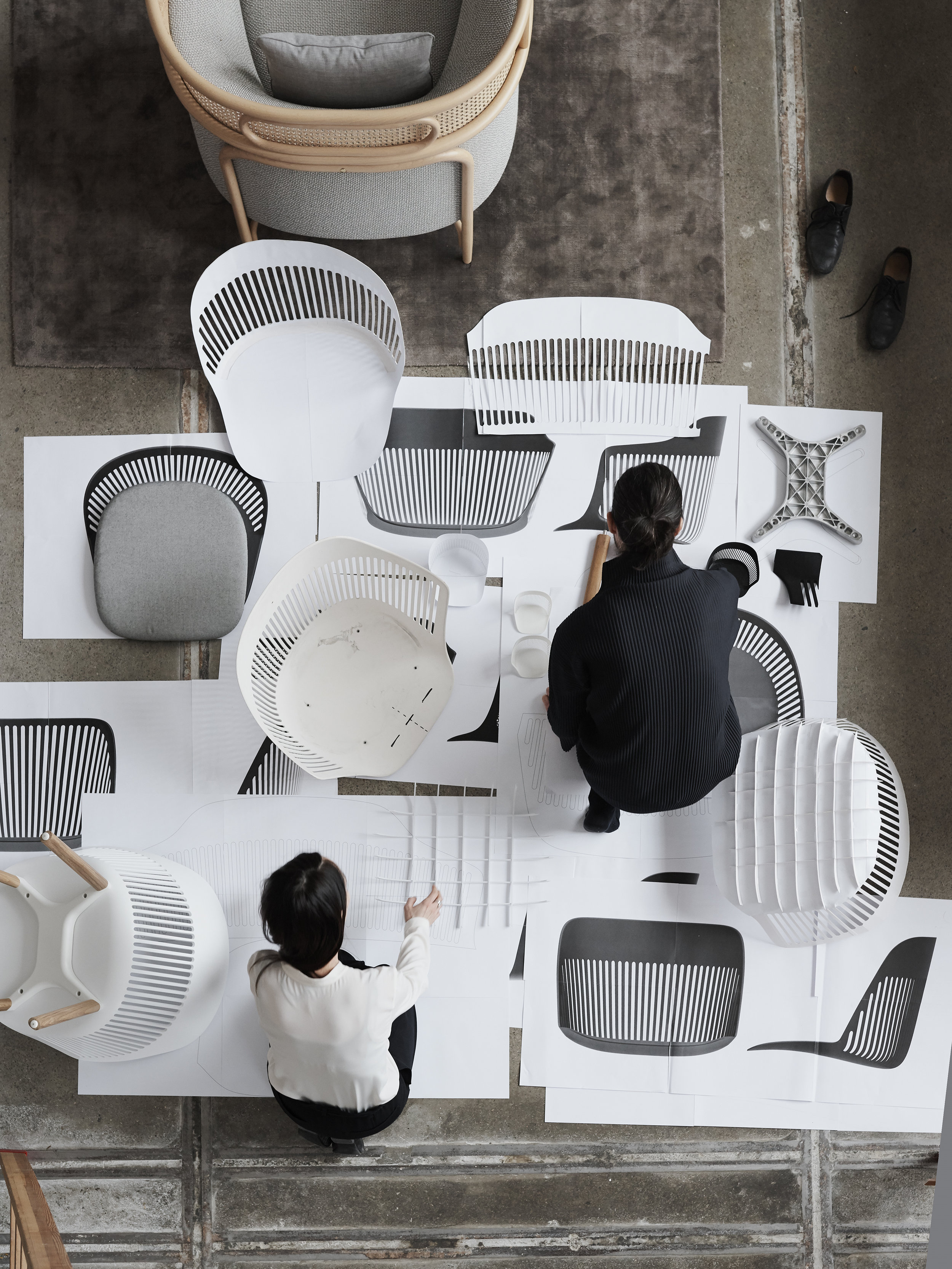 轻盈透明,经典重生的 AIIR chair-1