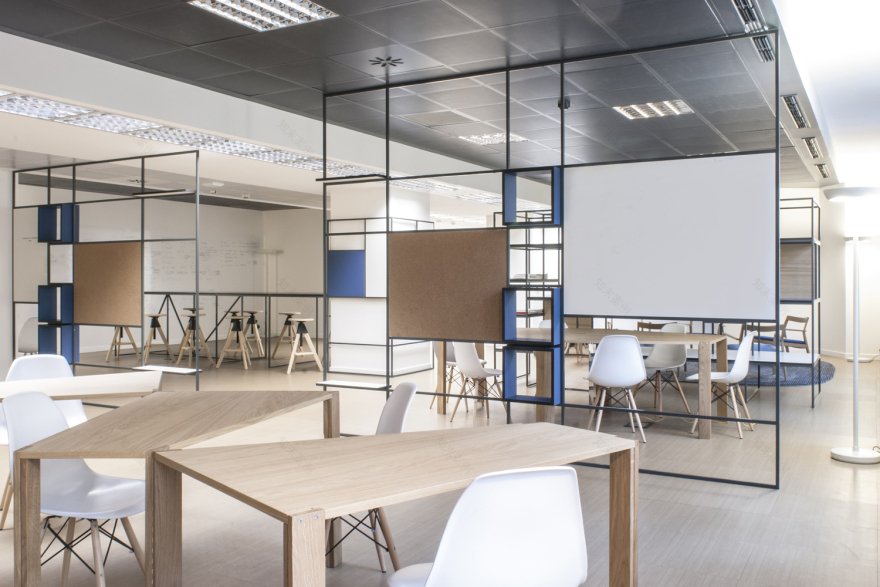 解构空间 · deamicisarchitetti 动态多面办公室设计-20