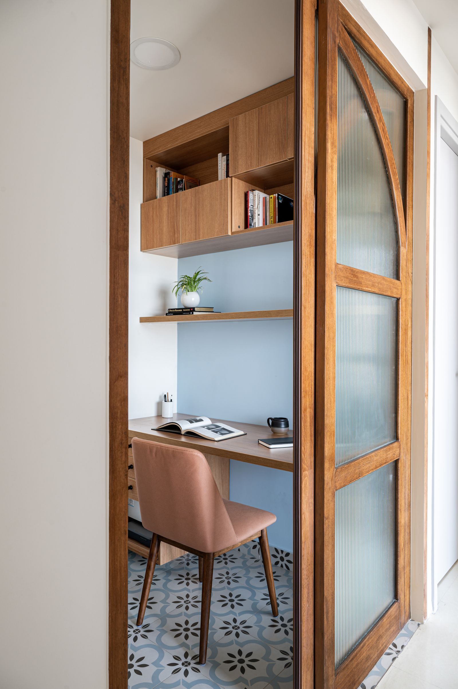 900 平方英尺班加罗尔居家办公改造住宅丨印度班加罗尔丨5FT. Apart 的 Taarini Jouhari-23