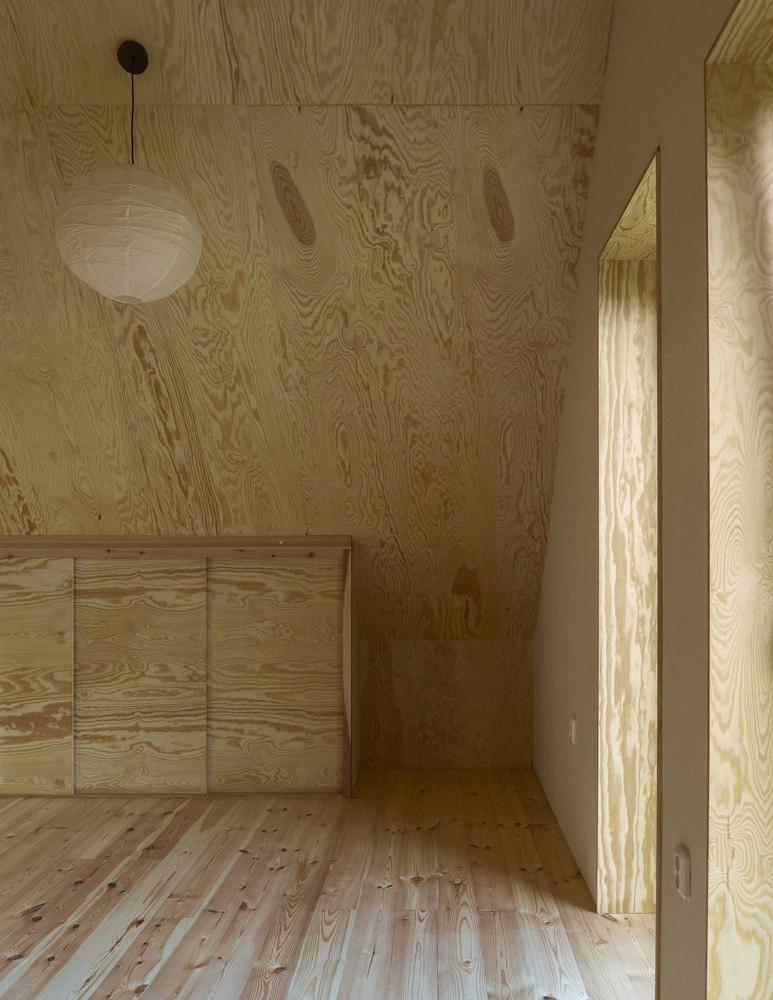 卡尔斯泰因河畔的绿色乡愁 · Casa De Mi Luna-18