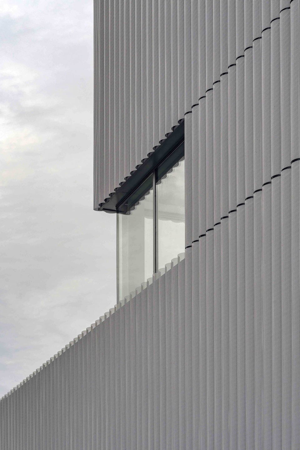 181 UNOLAB 总部大楼，西班牙 / FRPO-32