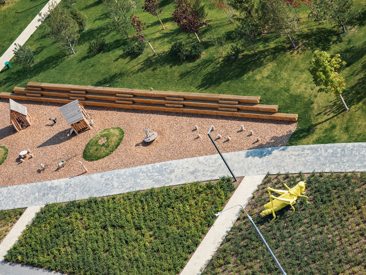 阿法区21、19街区的林荫道-23