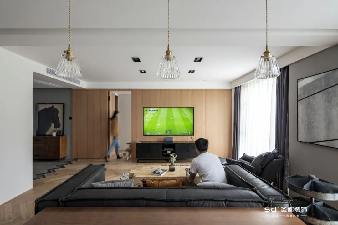 机车控的秘密基地 | 极简复古的 120㎡浪漫空间-75