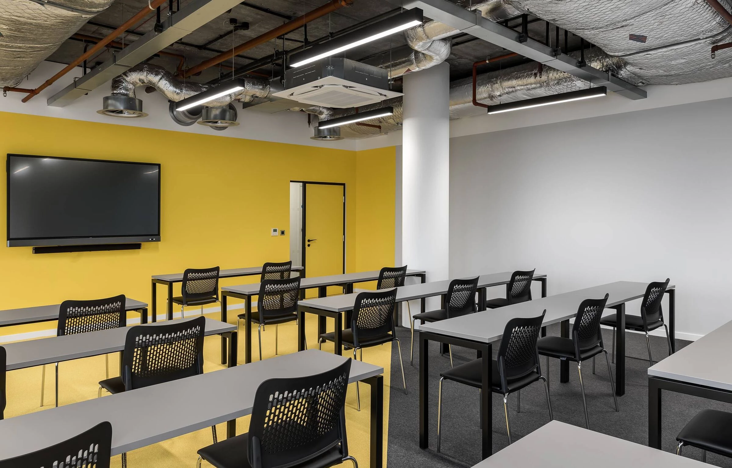 Anglia Ruskin University – 4th Floor-31