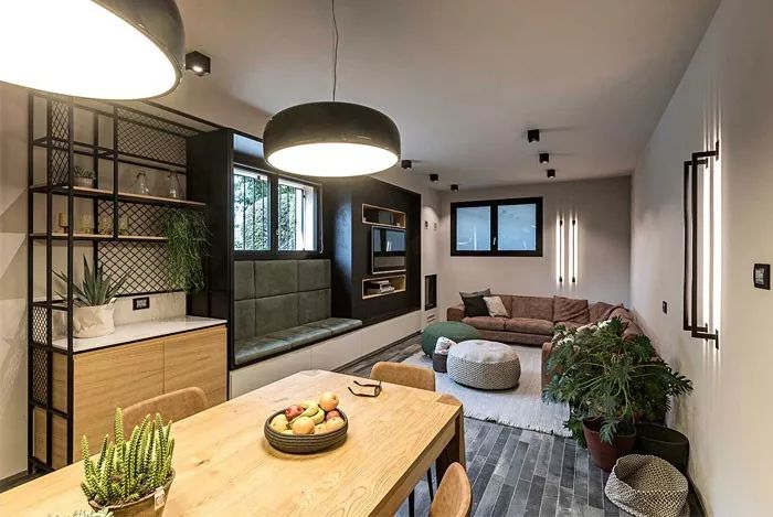 黄铜与天鹅绒元素完美结合的现代住宅  Flussocreativo Design Studio-12