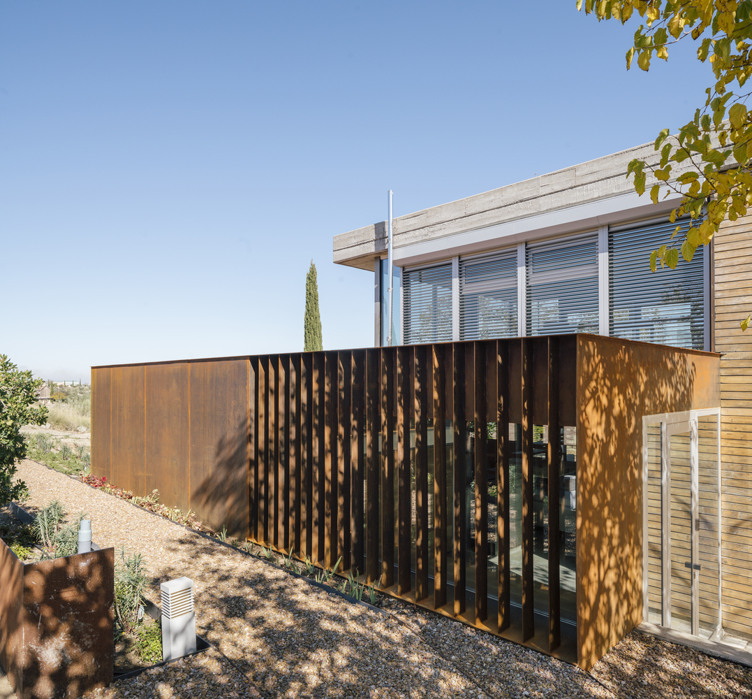 两段式住宅 | 简约建筑与预制模块的完美结合-36