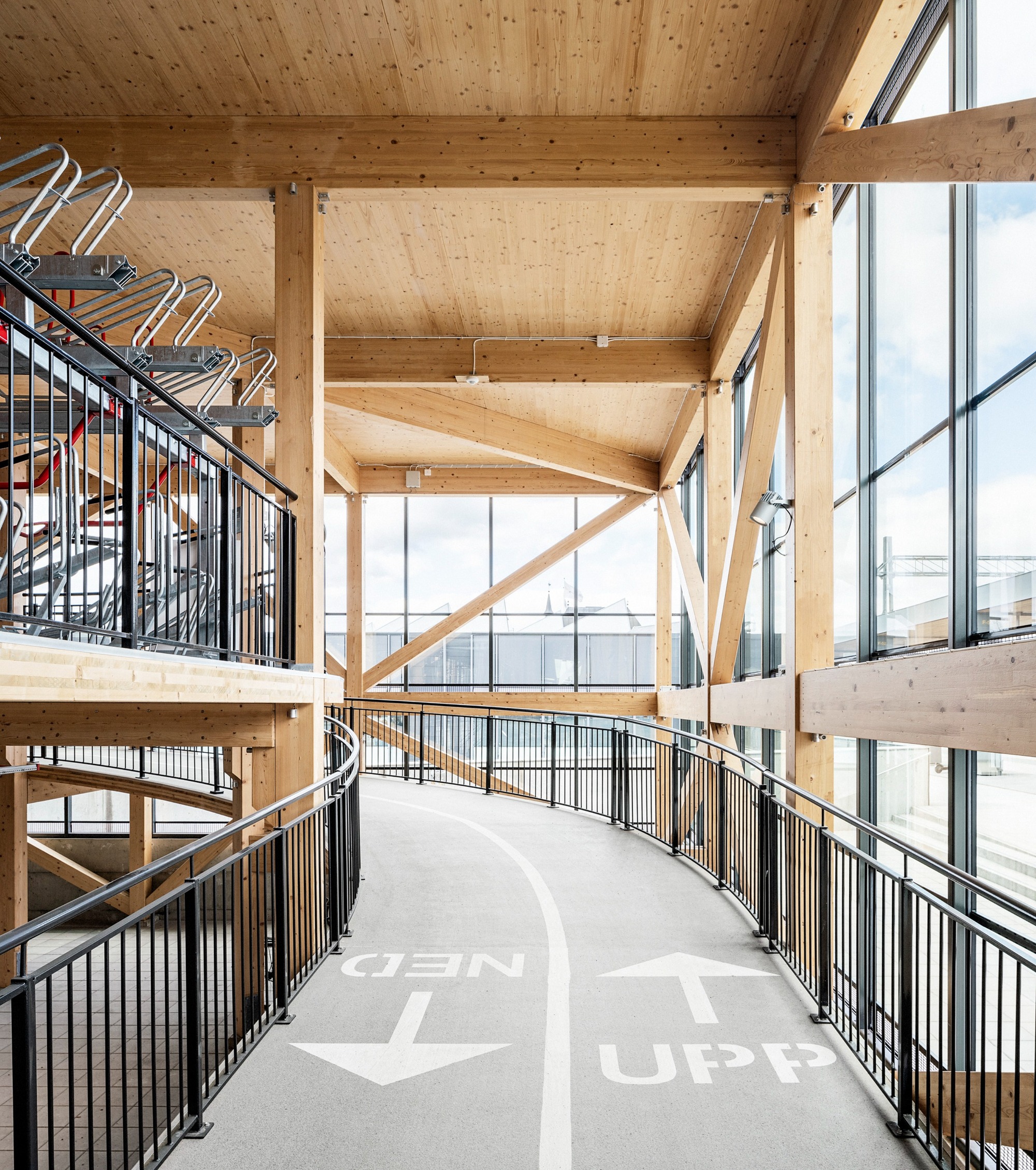 瑞典乌普萨拉中央车站自行车库丨Cecilia Öberg-4