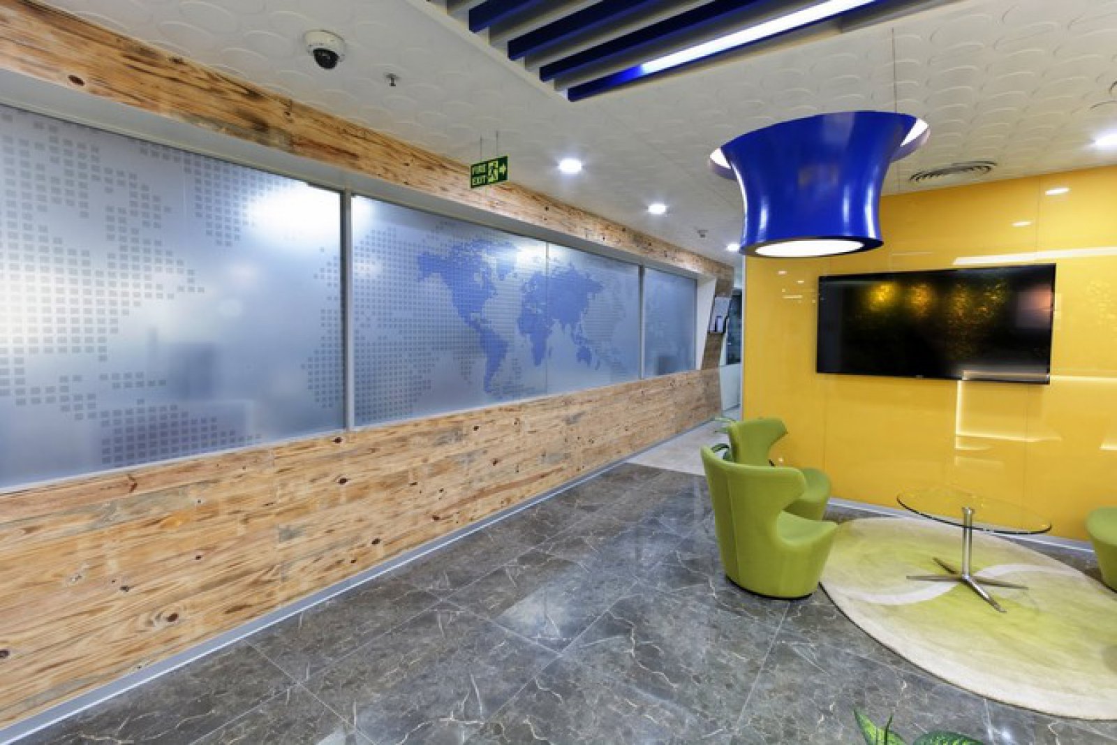 HERE 班加罗尔办公室 | 现代绿植墙的绿色工作空间-12