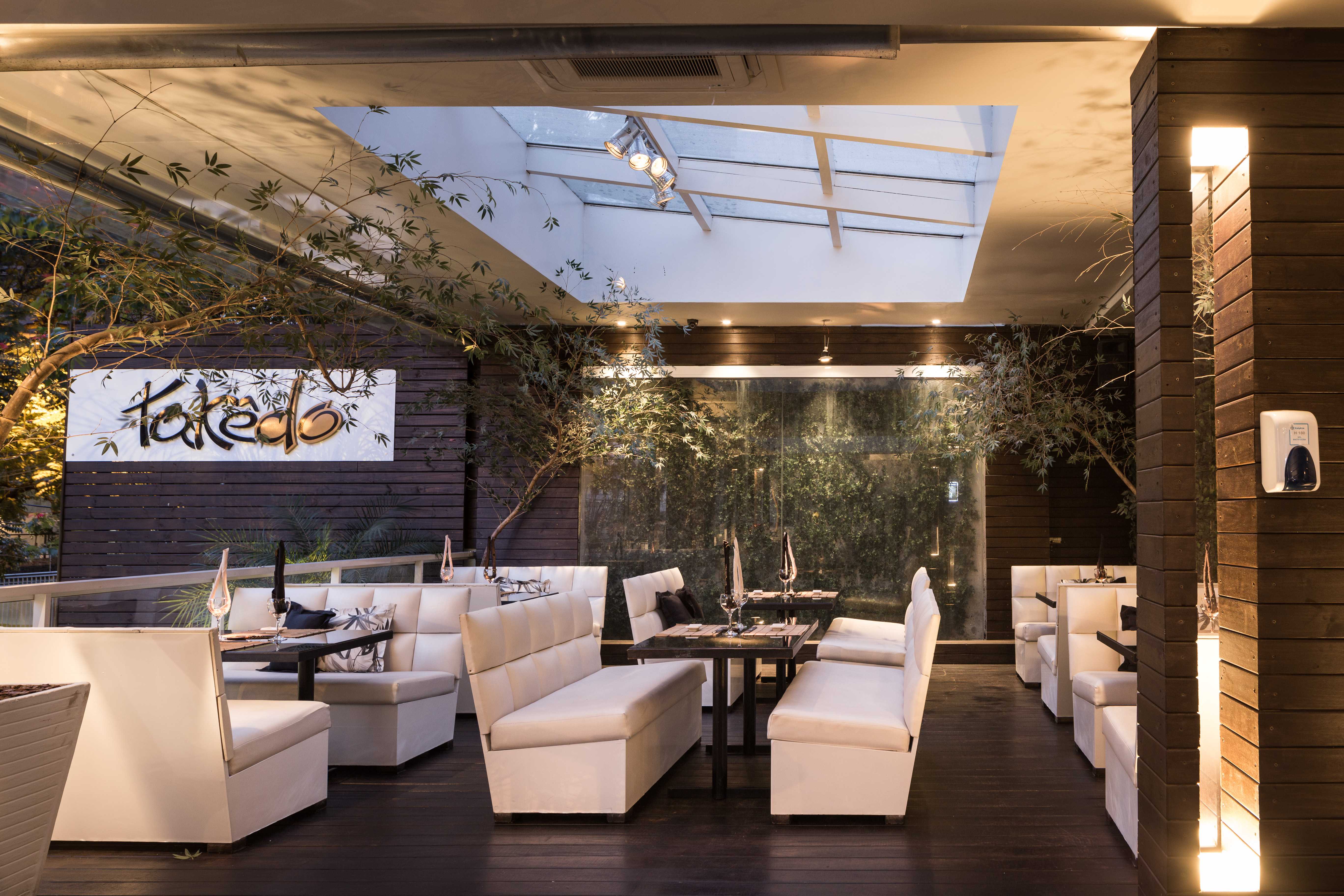 日本现代料理餐厅 Takedo 的精致室内设计-12