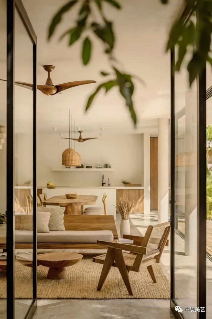 Top Case/打造平凡的惊喜--极简避世豪宅，养老的完美宅空间-52