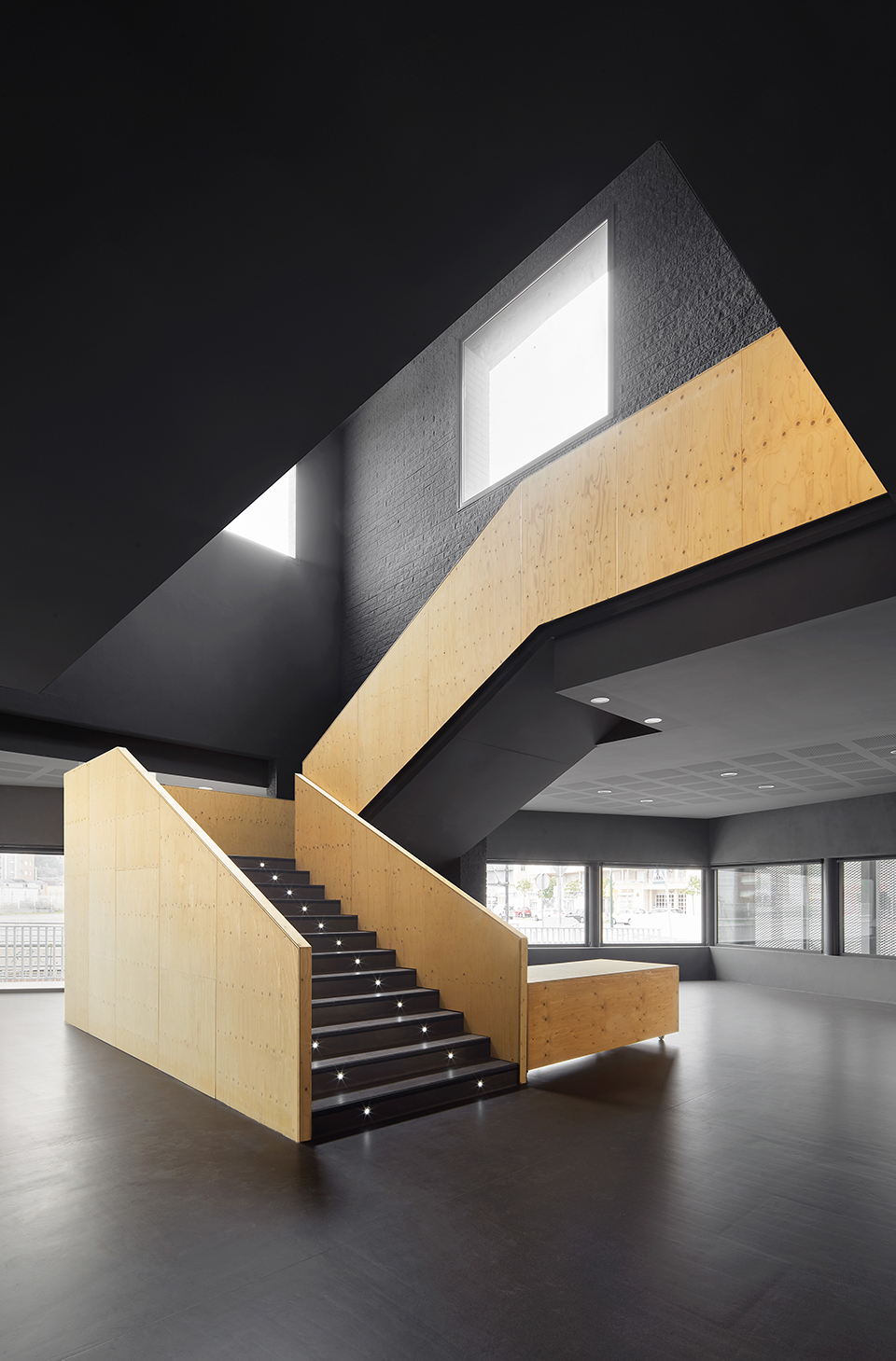 NAM Arquitectura | 西班牙托雷登瓦拉剧院翻新-22