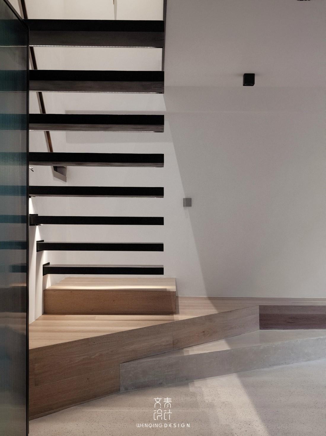 蓝色乳胶漆玄关,水磨石装饰的现代家居设计-23