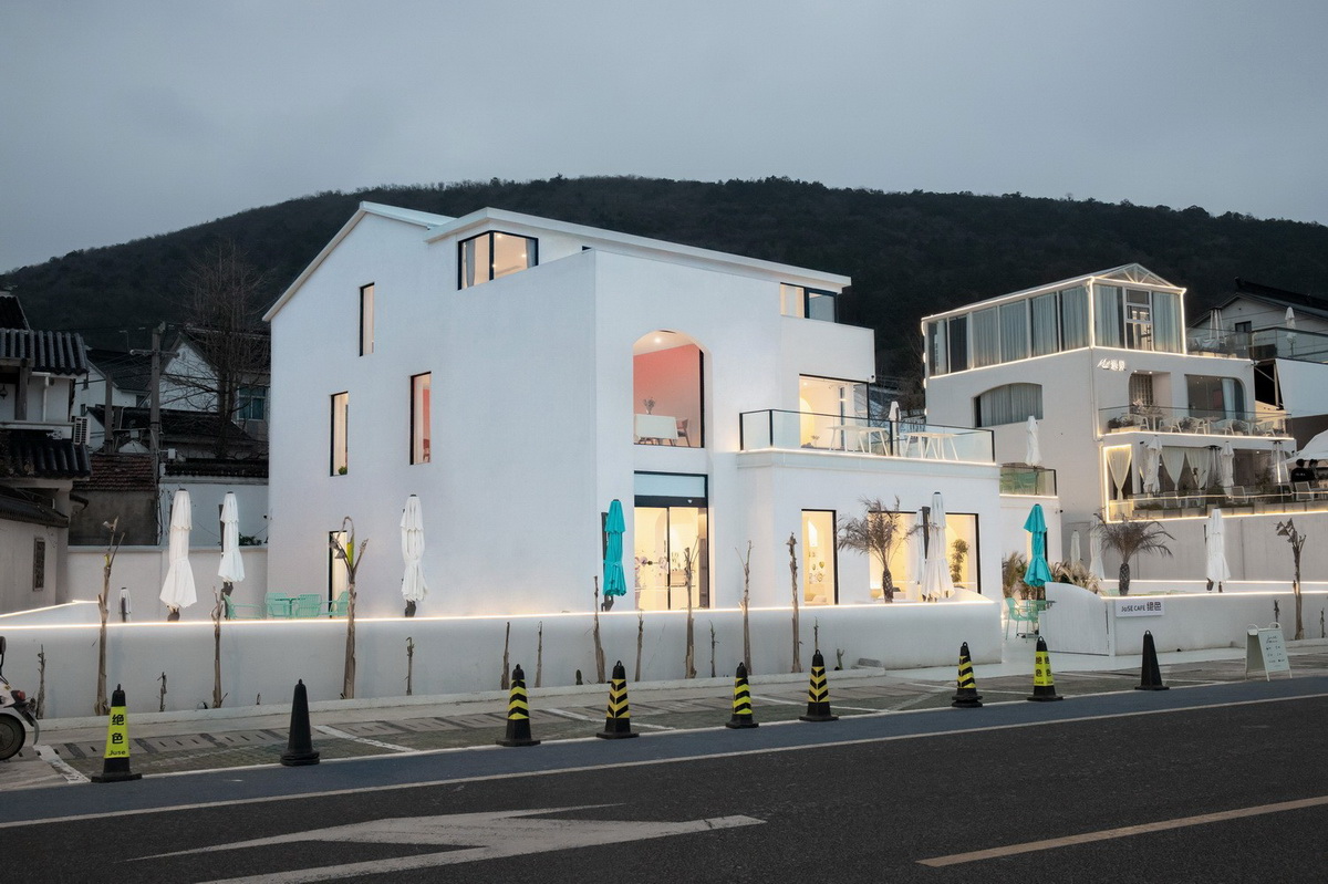 环湖公路边的度假餐吧丨平介设计-35