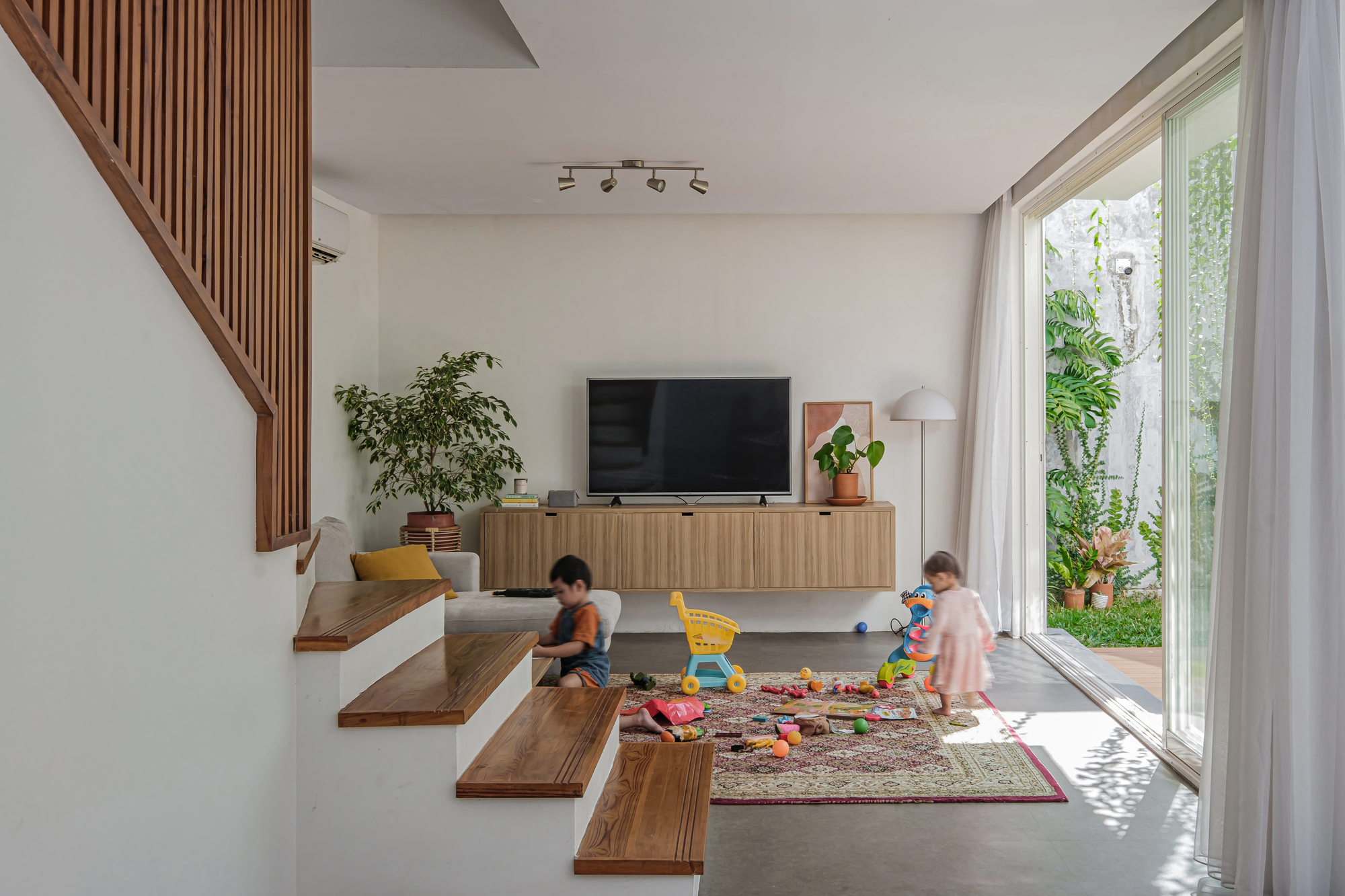 ES 之家丨印度丨INS Studio-19