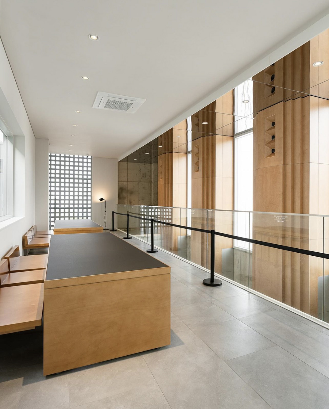 建筑师设计的咖啡、面包店空间502 Coffee Roasters,韩国,首尔 | Space design by stof - 面包店 - 餐厅LOGO-VI空间设计-全球餐饮研究所-33