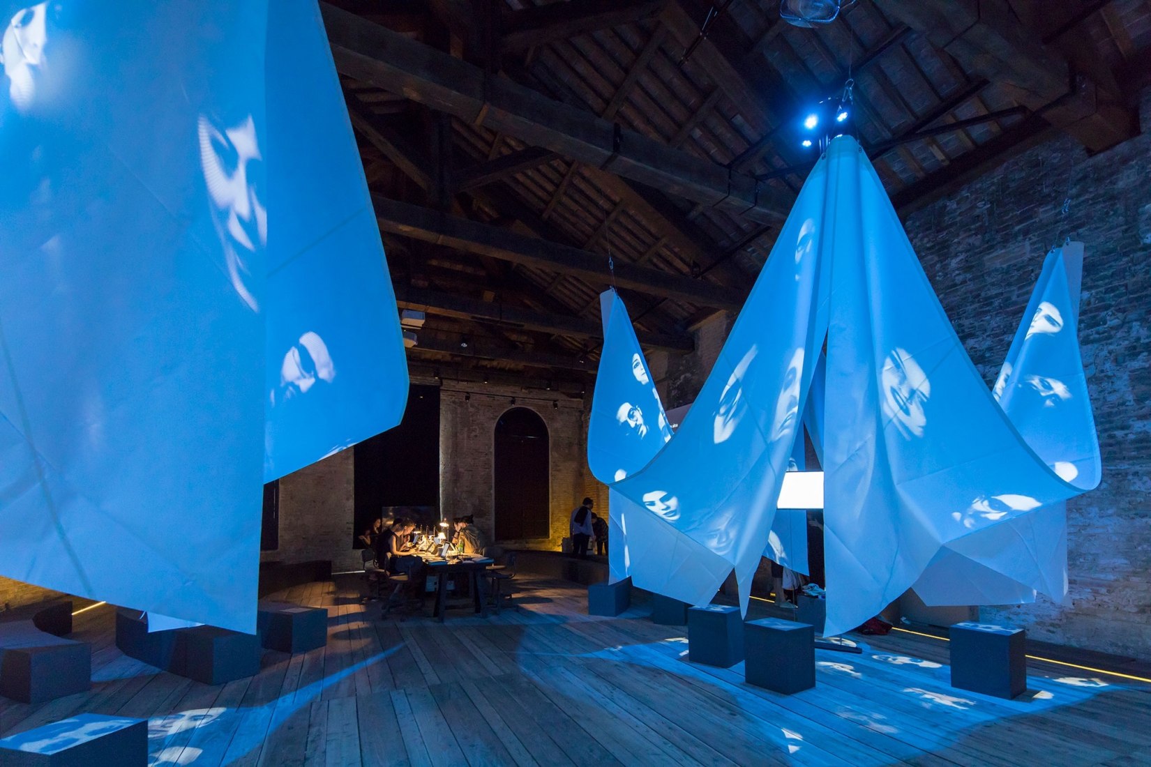 Vardiya,the Shift（土耳其馆参展威尼斯建筑双年展项目）丨未明确提及设计相关,有策展团队Kerem Piker等-35