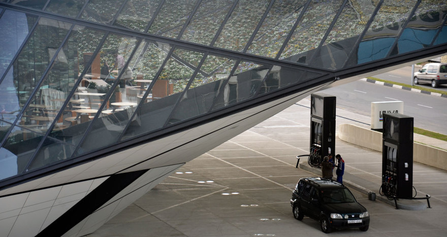 fuel station mcdonalds-5