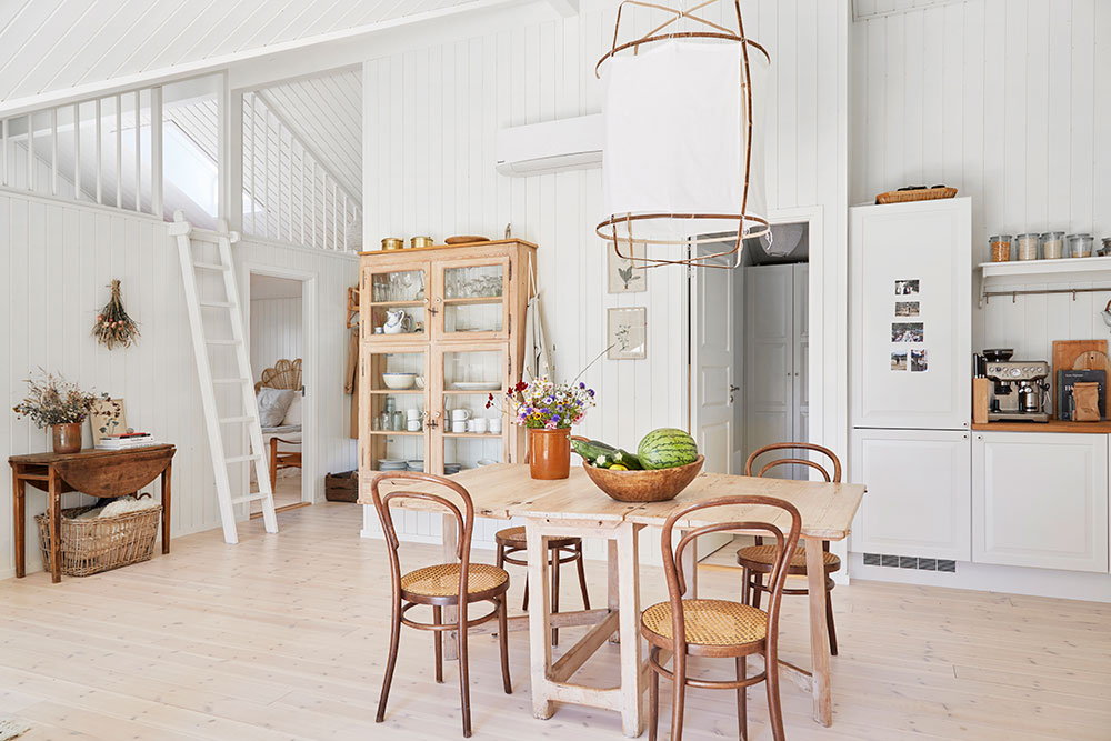 丹麦清新海滨度假小屋设计-4