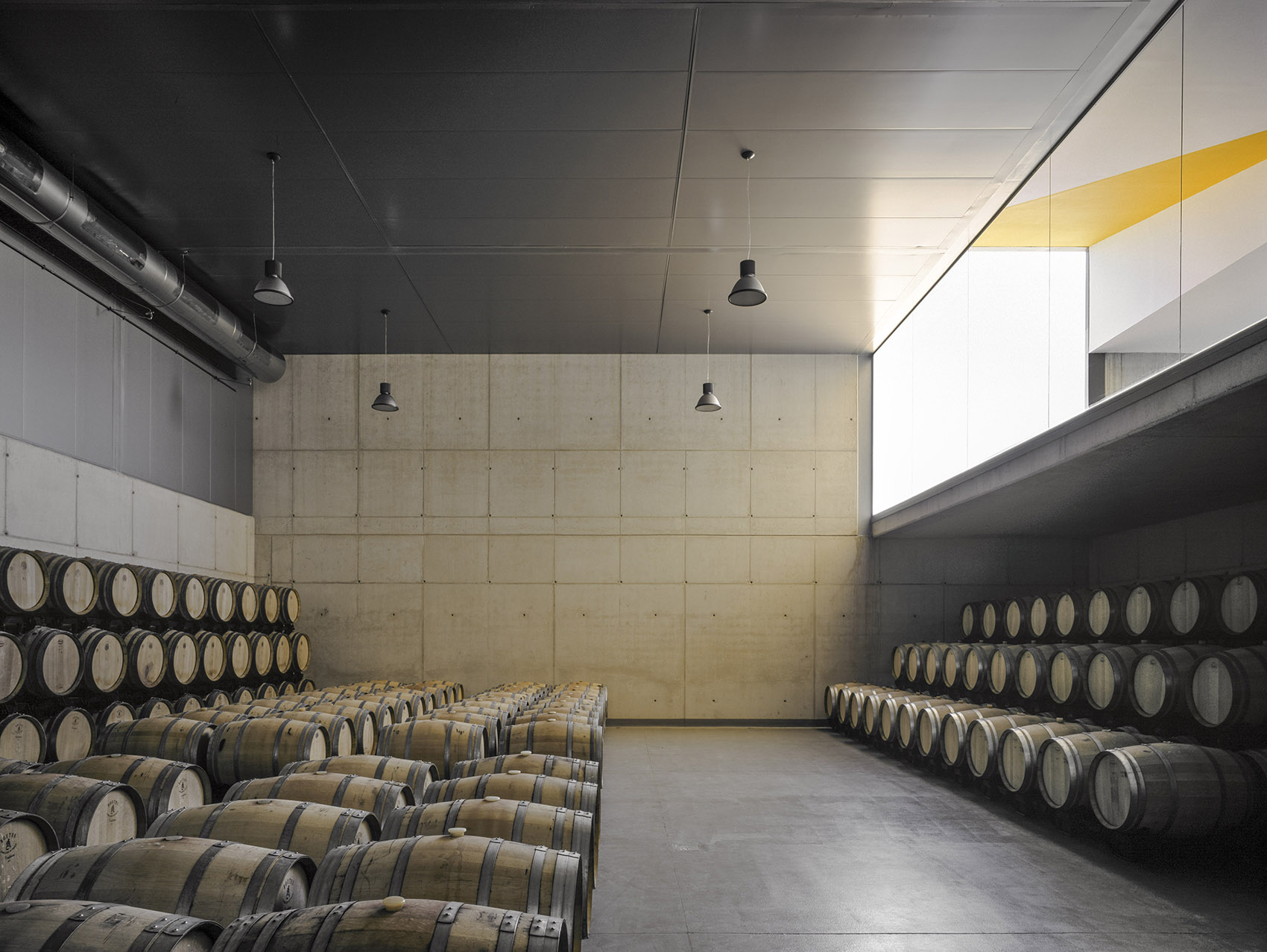 遗世独立,西班牙原野中的酿酒厂 / S-M.A.O.-21