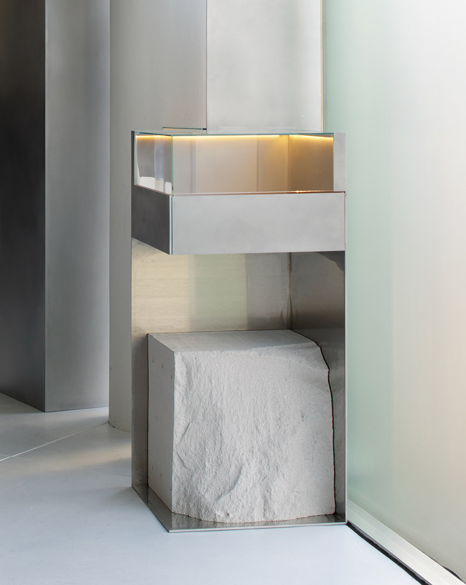 “高雅灰”商店 / Ciguë-13