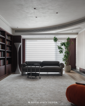 『无界、有序、有光』