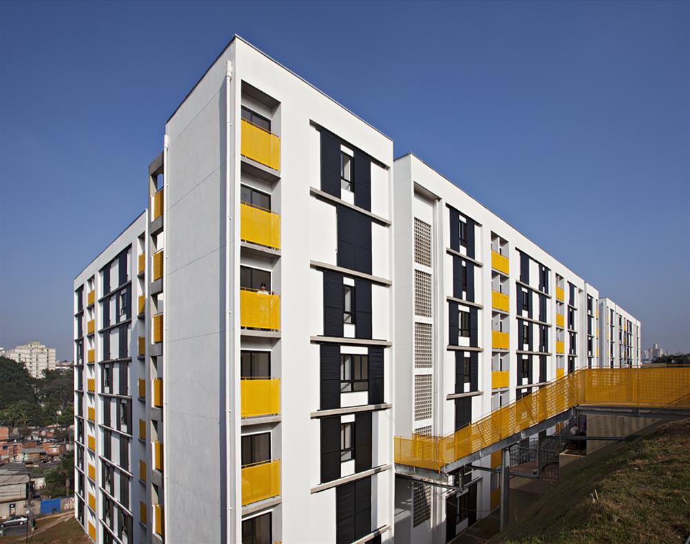 巴西圣保罗 Corruíras 住宅区——经济实惠与设计的完美结合-1