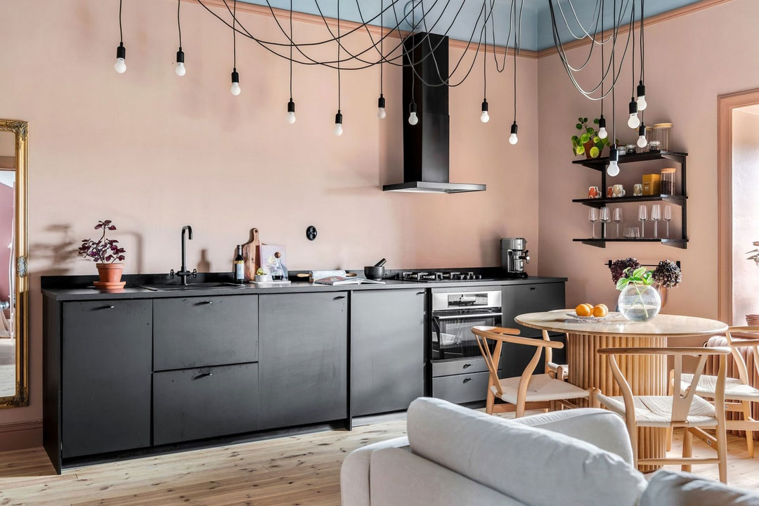 色彩斑斓的瑞典公寓 | 打破常规的设计之美-3