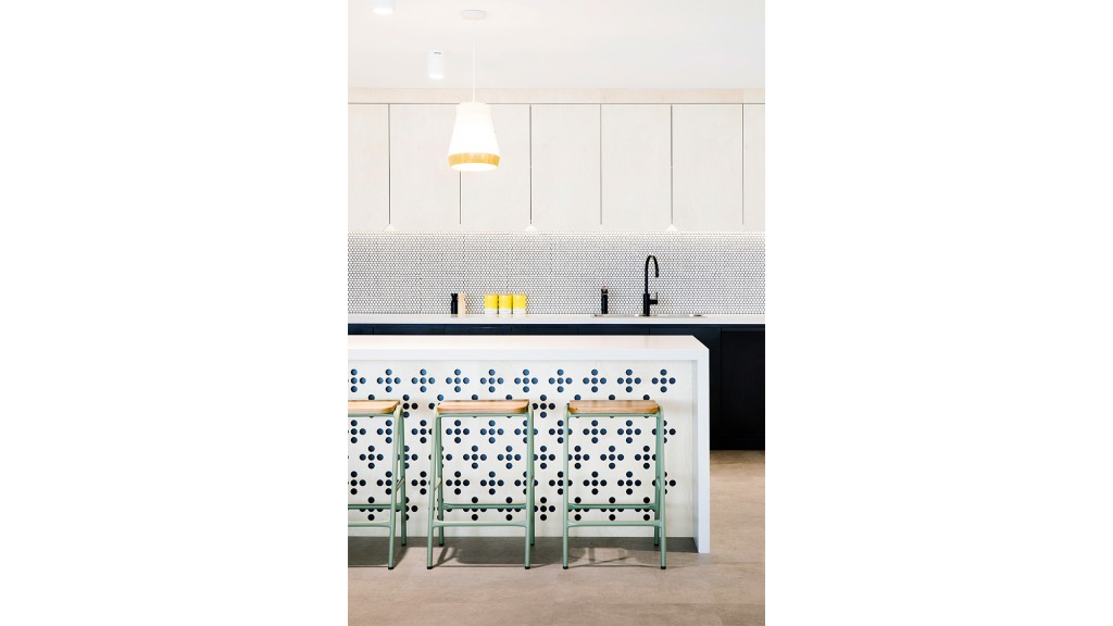 Yahoo7 联手 Gensler 打造活力四溢的协作空间-2