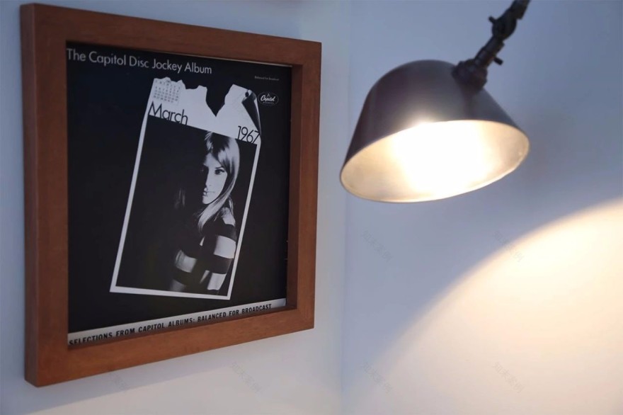 这个LOFT酒店装潢简单 / 住一晚却要6000块-58