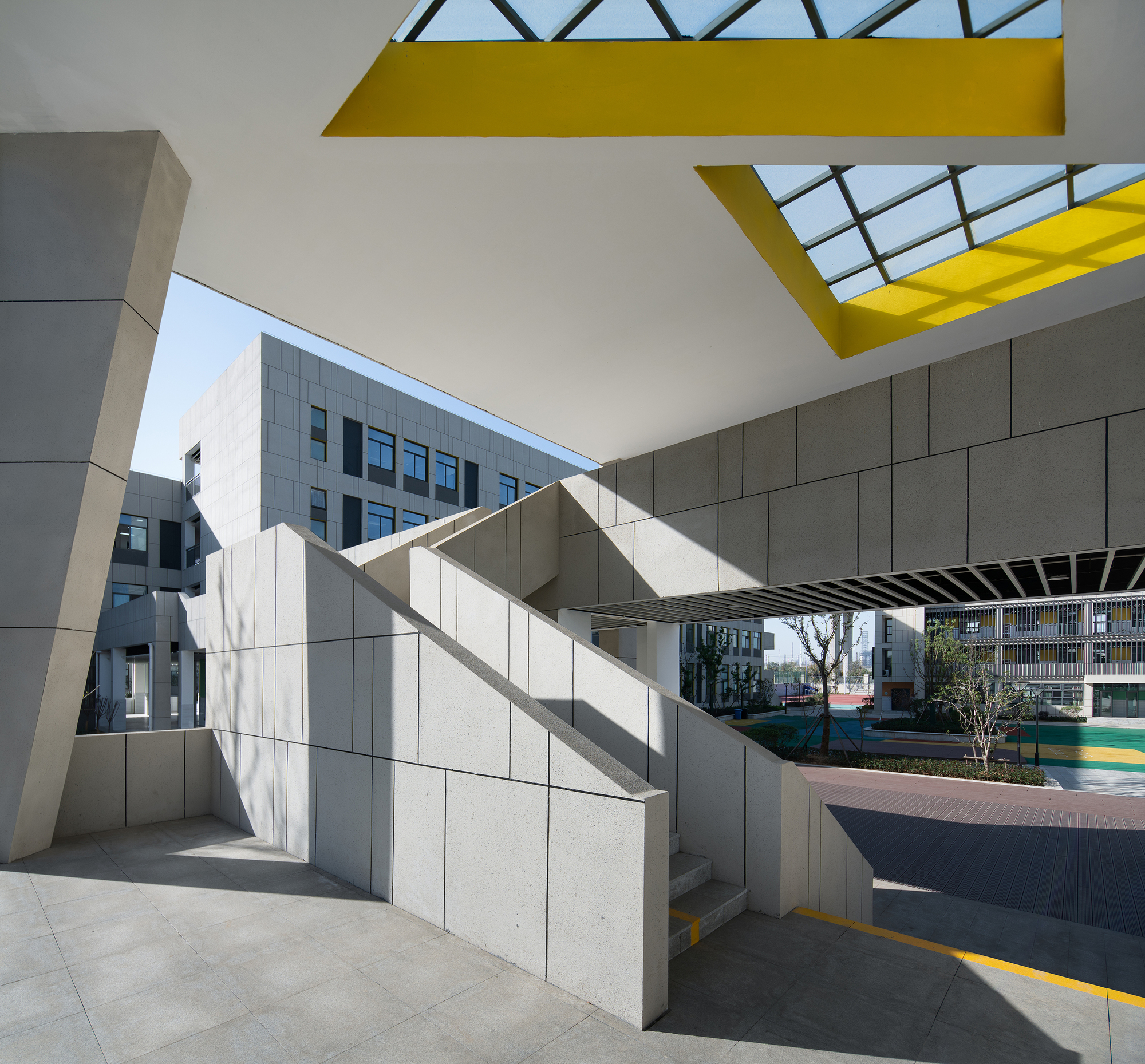 Nanjing Qixia Mountain Shibuqiao Central School / Nanjing Bangjian Urban Architectural Group-27