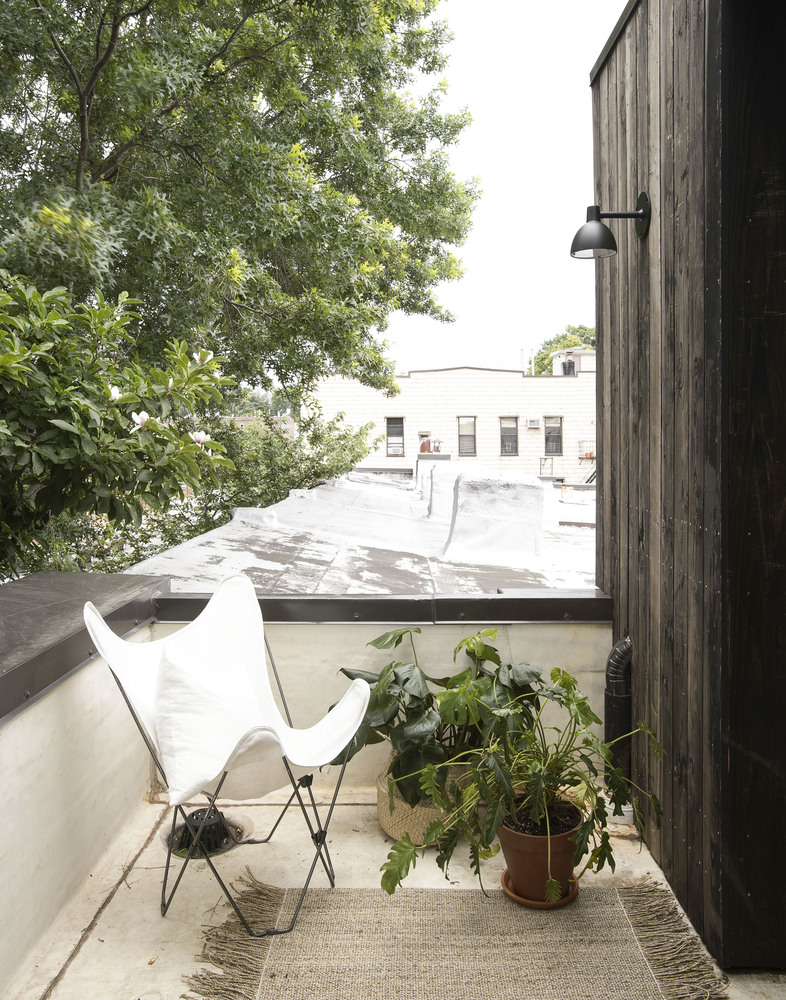 Little House. Big City  Office of Architecture-47