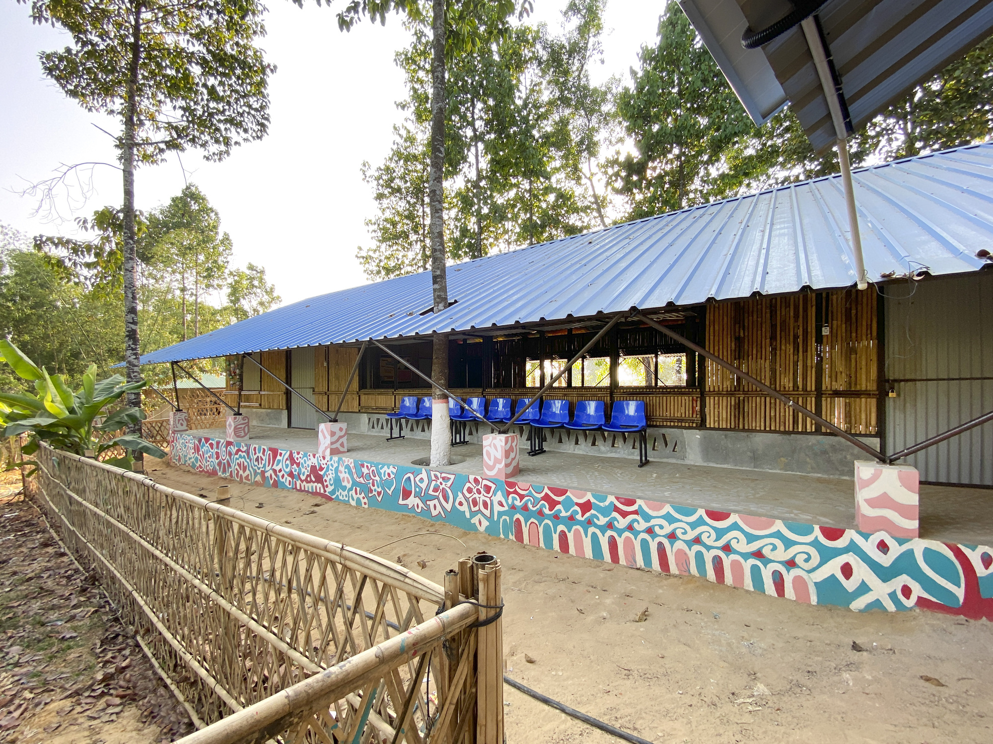 Integrated Community Center in Hindu-paraRohingya Refugee Camp / Rizvi Hassan-14