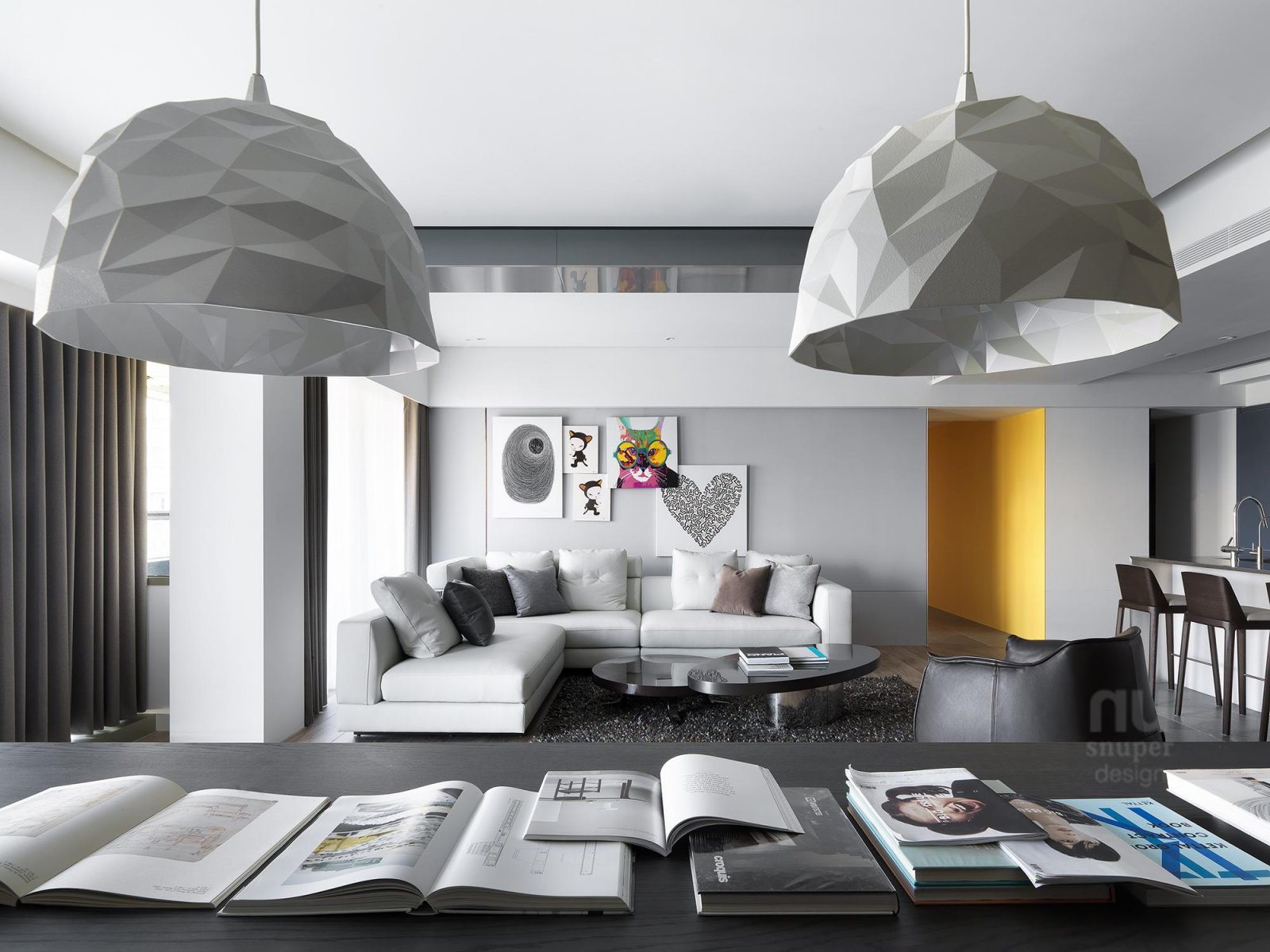 原味生活，书墙为背景的现代住宅设计-3