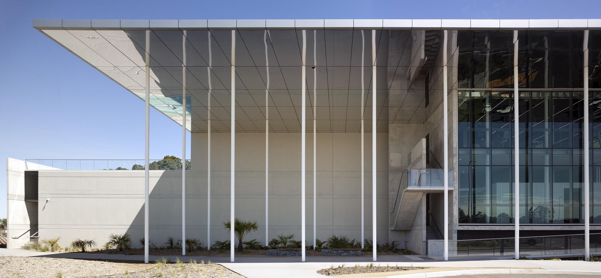 澳大利亚黄金海岸 KDV 高尔夫网球学院——现代优雅的体育中心-27