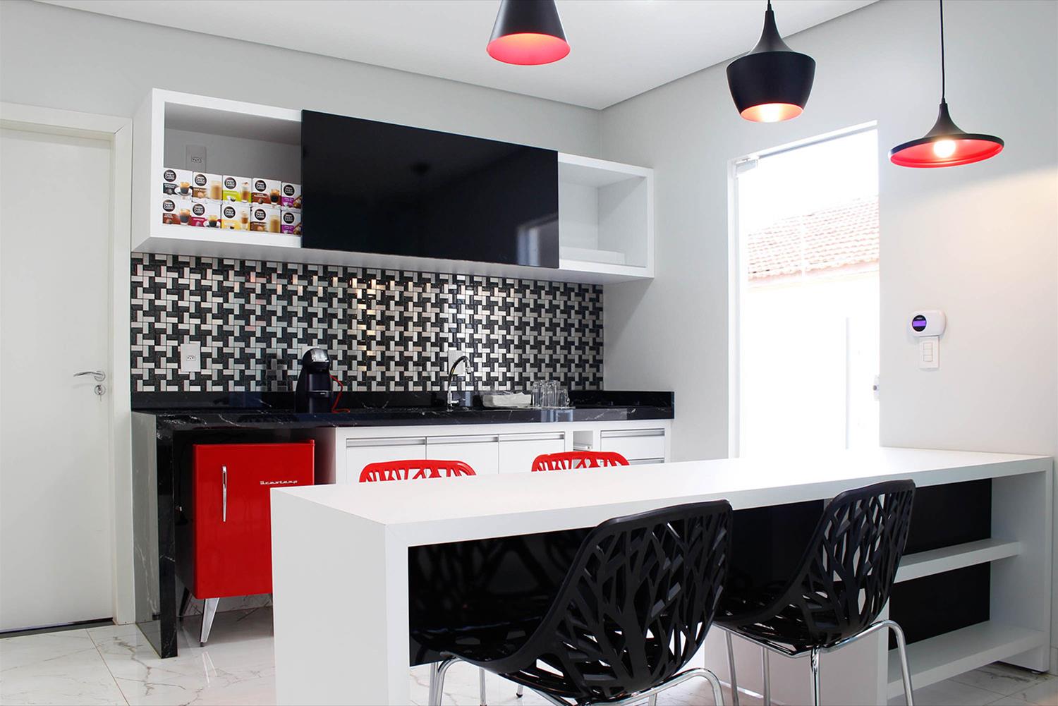 Eliane Nishimura 美容激光诊所的现代设计魅力-7