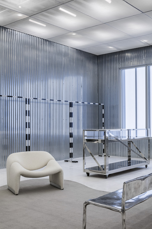 奥夫·怀特迈阿密旗舰店-19