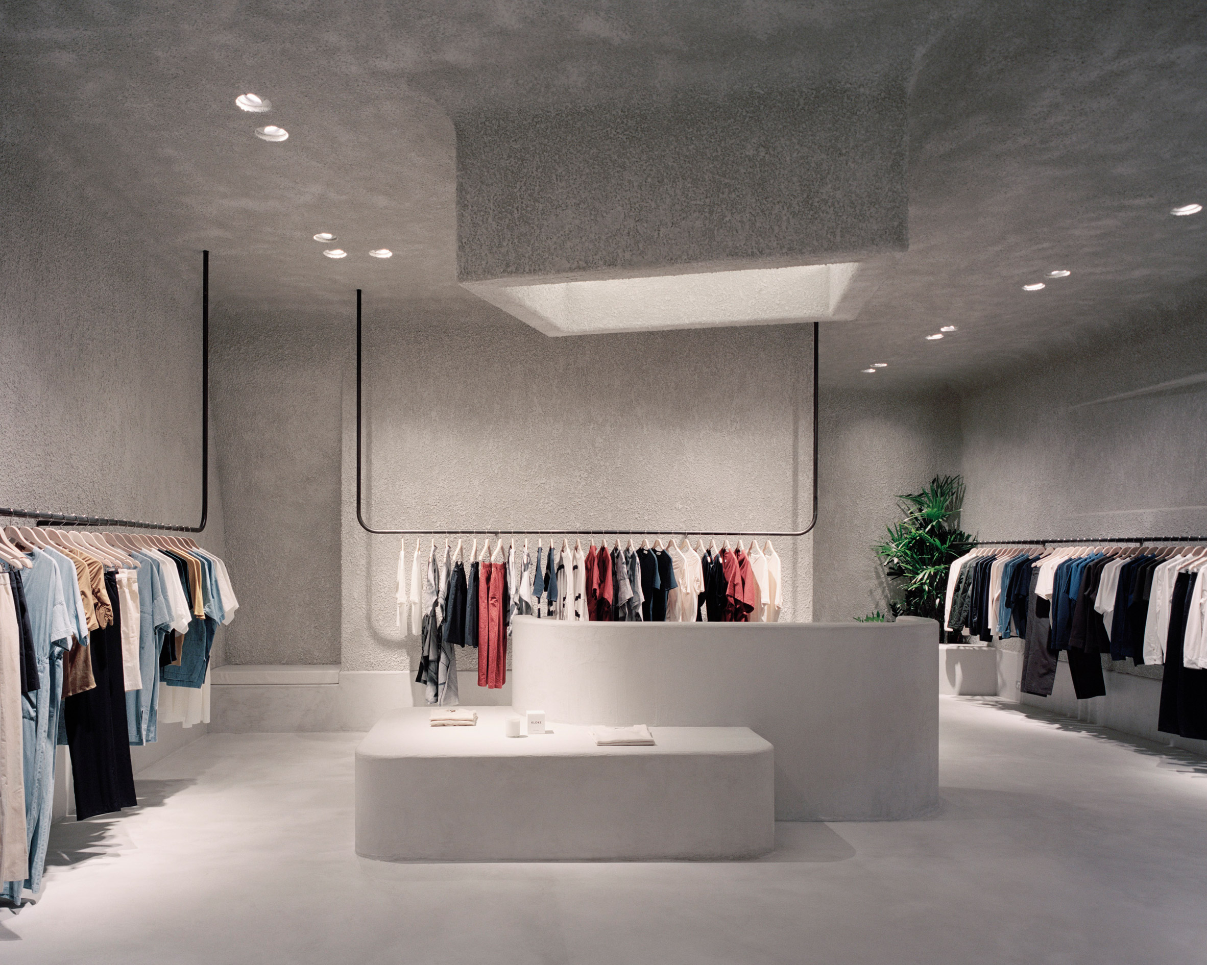 Studio Goss takes cues from brutalism for Melbourne clothing store-9