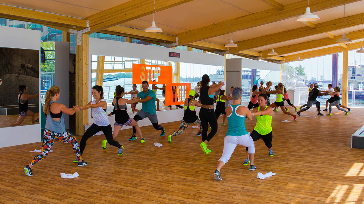 NIKE WOMEN - TORONTO-8