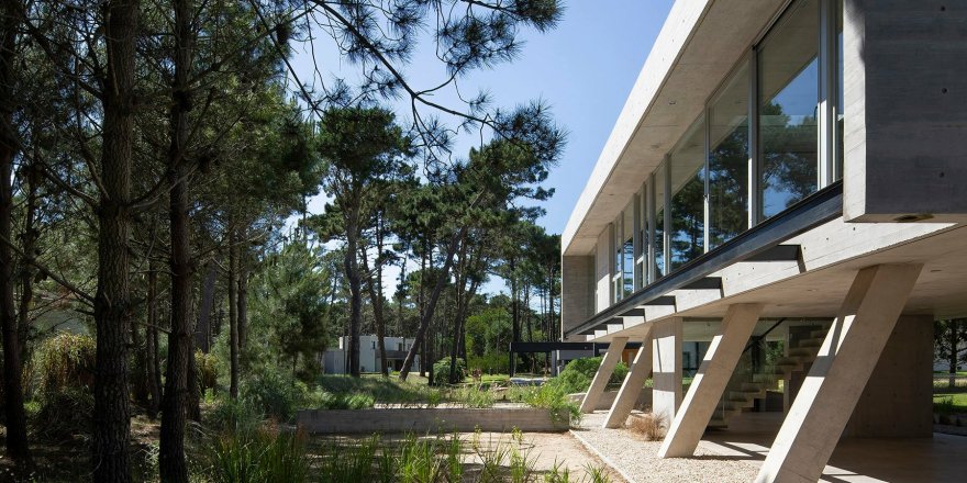 阿根廷 Fragata House | 悬浮混凝土立方体住宅,最大化空间利用-20