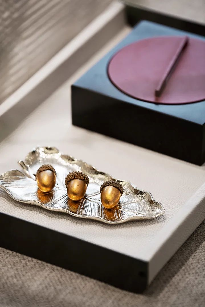 现代轻奢样板间，克莱因蓝演绎极致简约-20