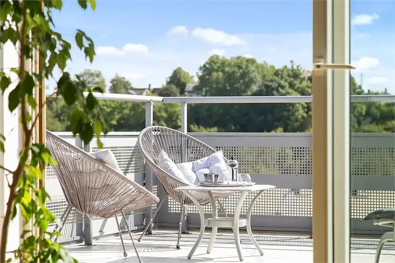 瑞典水边豪华公寓,尽享海景与都市生活-13